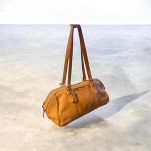 Roots Doctors Bag In Sedona Tribe Leather.